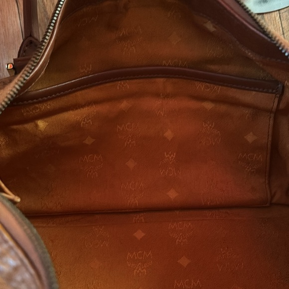 MCM BOSTON BAG - Picture 14 of 17